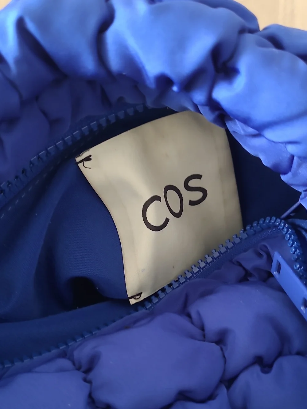 COS stylish blue